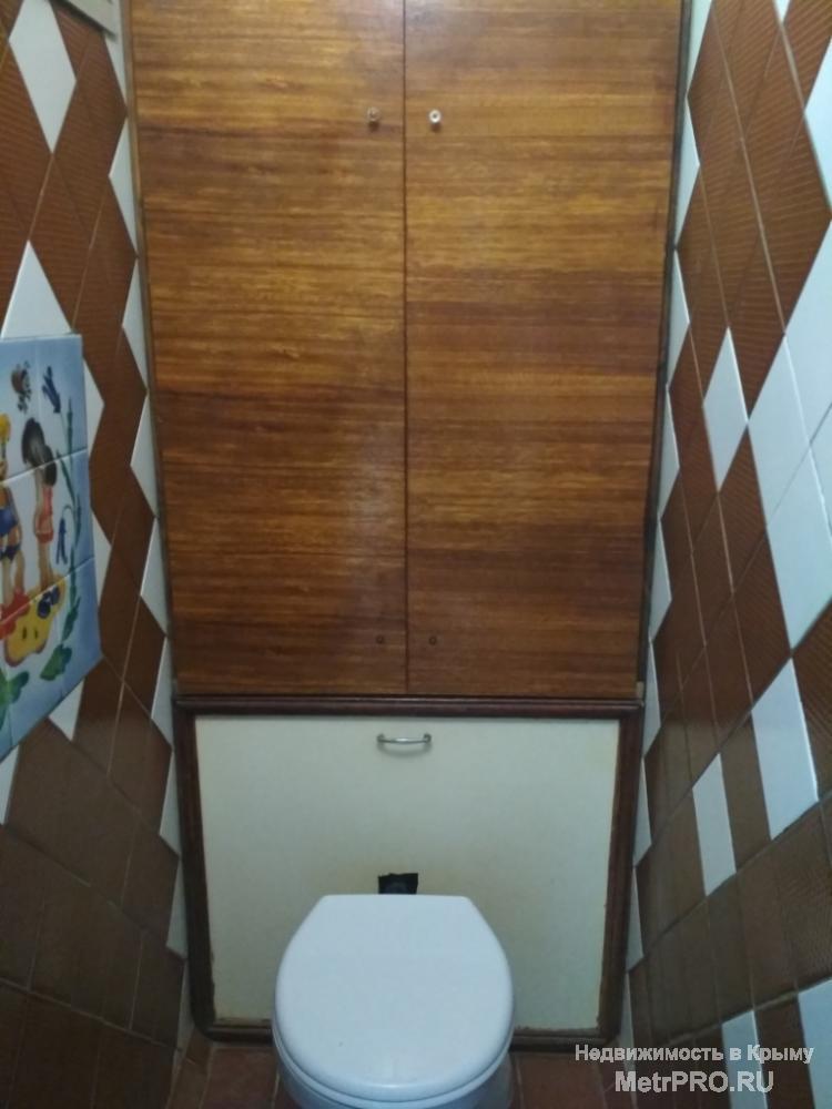 Код объекта 17381326.    Продам двухкомнатную квартиру 59.5/27.5/9 кв. м на пятом этаже девятиэтажного блочного дома... - 11