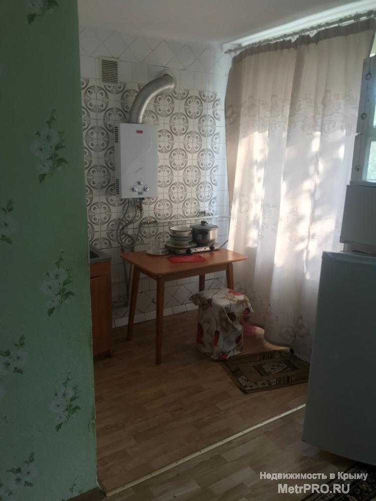 Код объекта 21822121.    Продам двухкомнатную квартиру 43.9/28/6 кв. м на первом этаже пятиэтажного блочного дома по... - 4