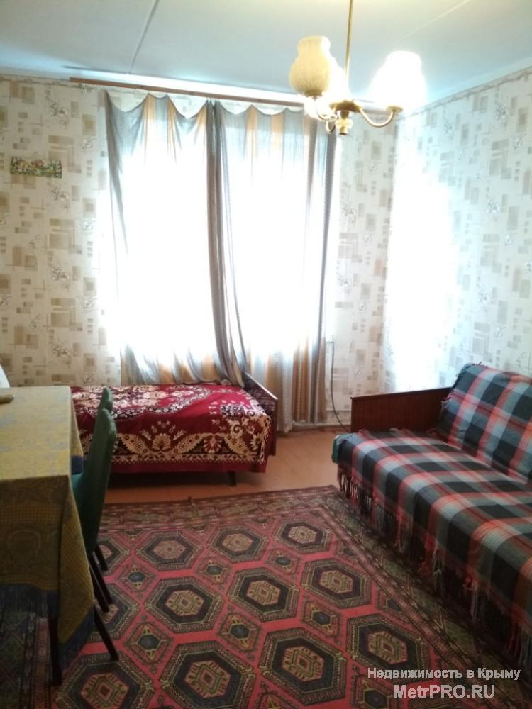 Код объекта 21947802.    Продам 4-комнатную квартиру в г. Саки!    Продам четырёхкомнатную квартиру 72.2/52.1/7.9 кв....