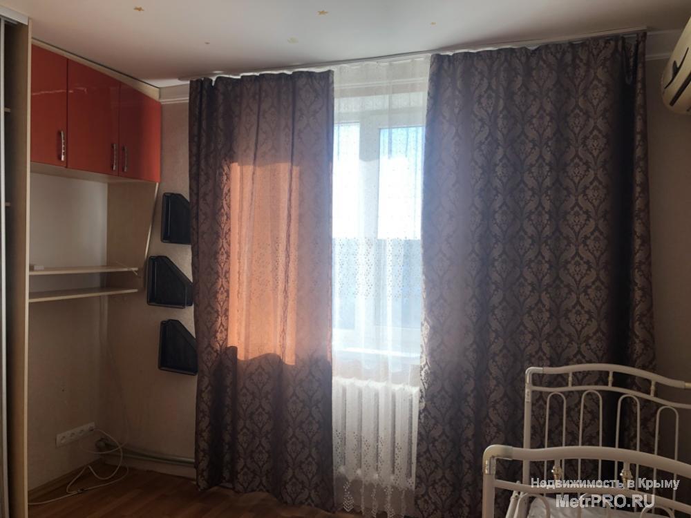 Код объекта 22045109.    Продам однокомнатную квартиру 33.1/11.8/6.6 кв. м на шестом этаже девятиэтажного блочного... - 3