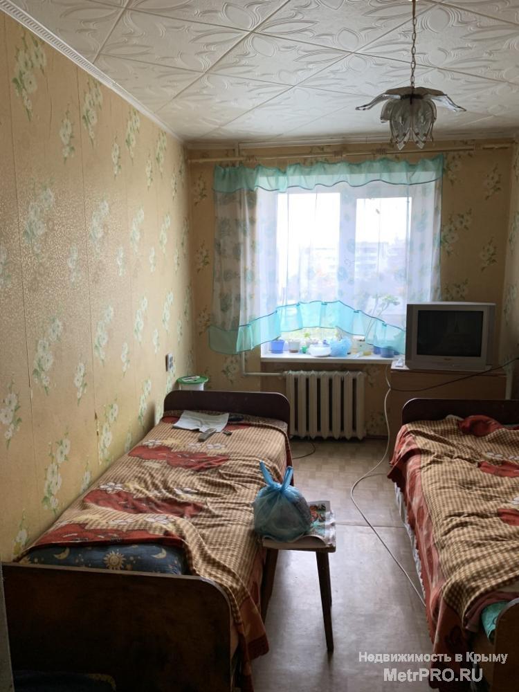 Код объекта 22649083.    Продам 3-комнатную квартиру 60.6/42.6/6.1 кв. м на третьем этаже пятиэтажного блочного дома... - 4