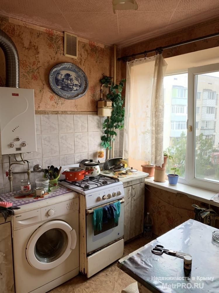 Код объекта 22649083.    Продам 3-комнатную квартиру 60.6/42.6/6.1 кв. м на третьем этаже пятиэтажного блочного дома... - 6