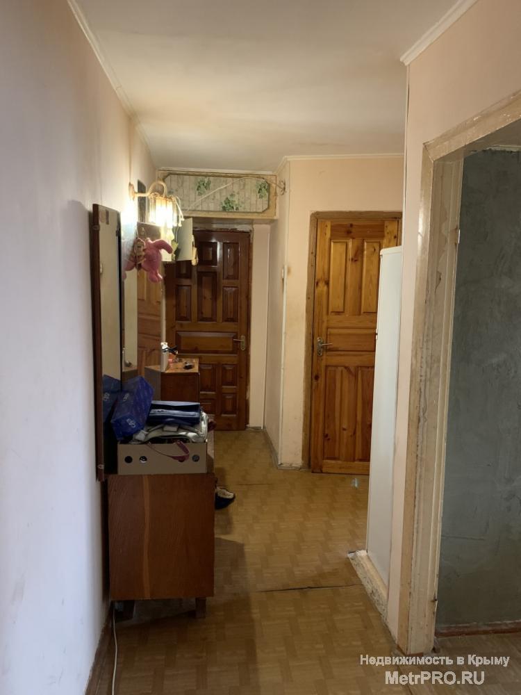 Код объекта 22649083.    Продам 3-комнатную квартиру 60.6/42.6/6.1 кв. м на третьем этаже пятиэтажного блочного дома... - 8