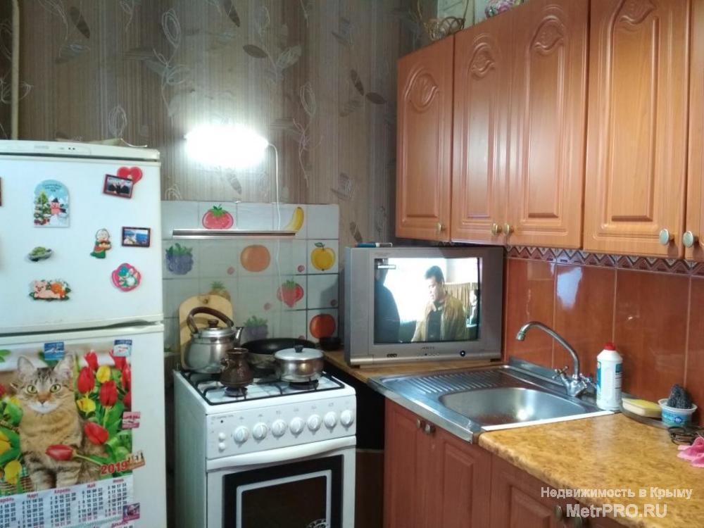 Код объекта 24462551.    Продам однокомнатную квартиру 35.6/17.9/6.1 кв. м на девятом этаже девятиэтажного панельного...