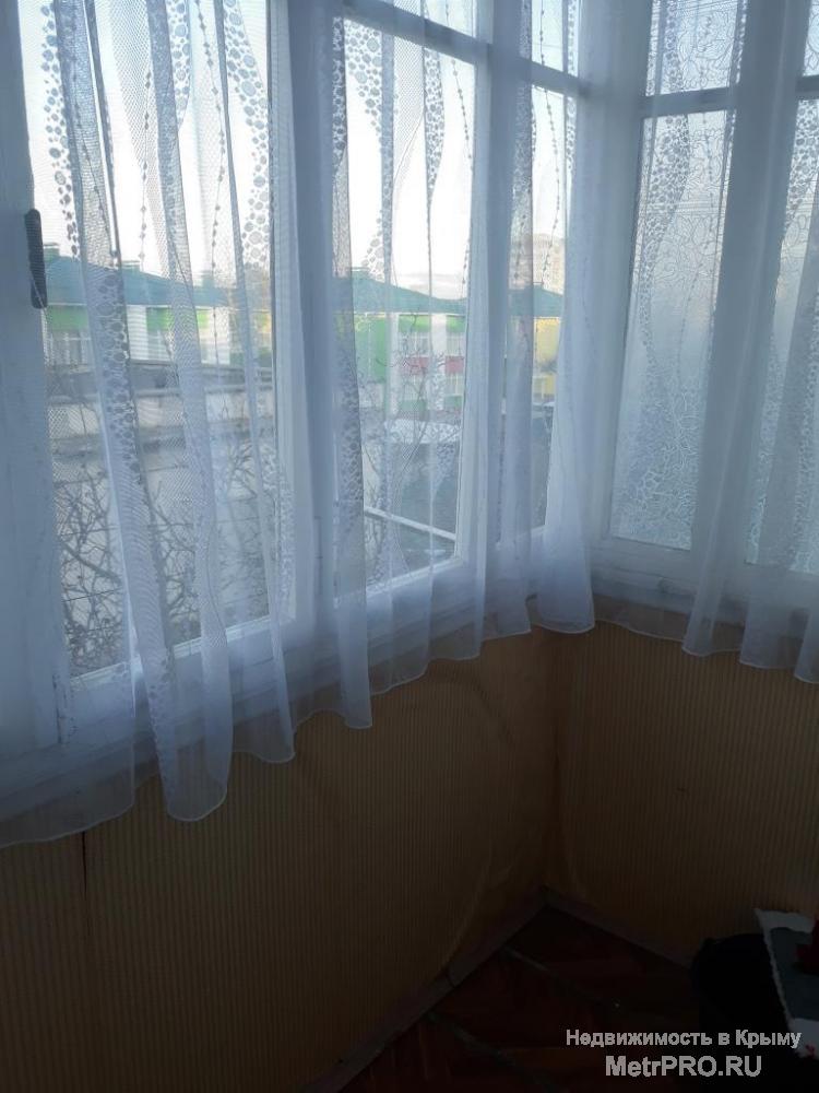 Код объекта 24487842.    Продам двухкомнатную квартиру 45.3/28.1/5.8 кв. м на третьем этаже пятиэтажного блочного... - 2