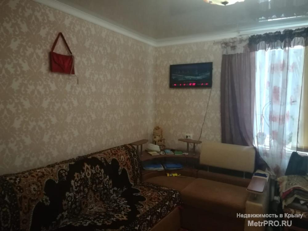 Код объекта 15332013.    Продаётся четырёхкомнатная квартира 91.4/51.2/9.8 кв. м на первом этаже двухэтажного... - 7