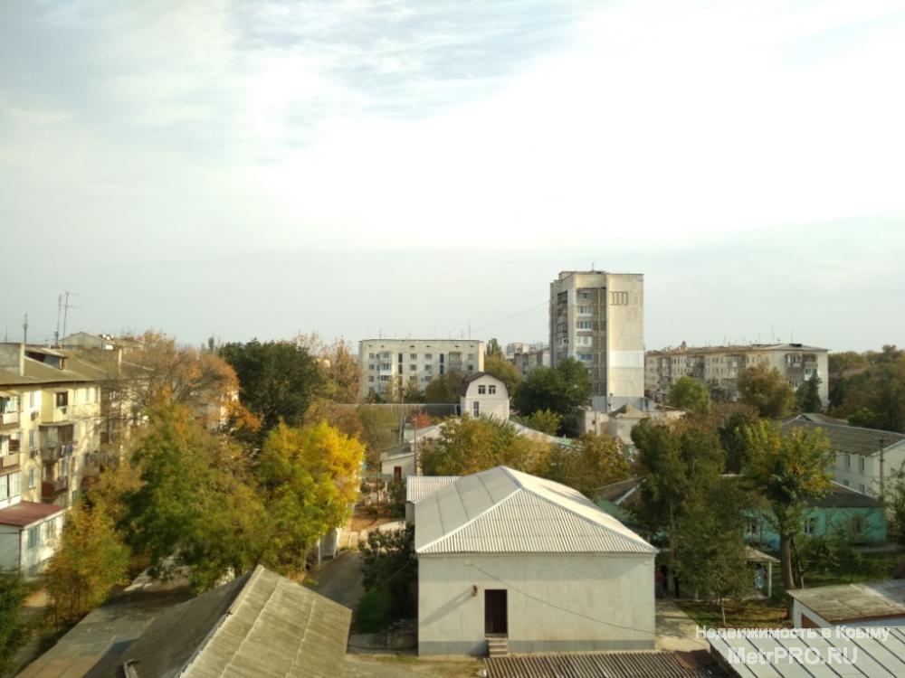 Код объекта 11391641.    Продаётся трёхкомнатная квартира 59.3/42.1/6.2 кв. м на пятом этаже пятиэтажного блочного... - 2