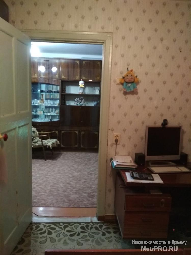 Код объект 11391648.    Продаётся трёхкомнатная квартира 51.5/37.1/5.5 кв. м на втором этаже трёхэтажного блочного... - 4