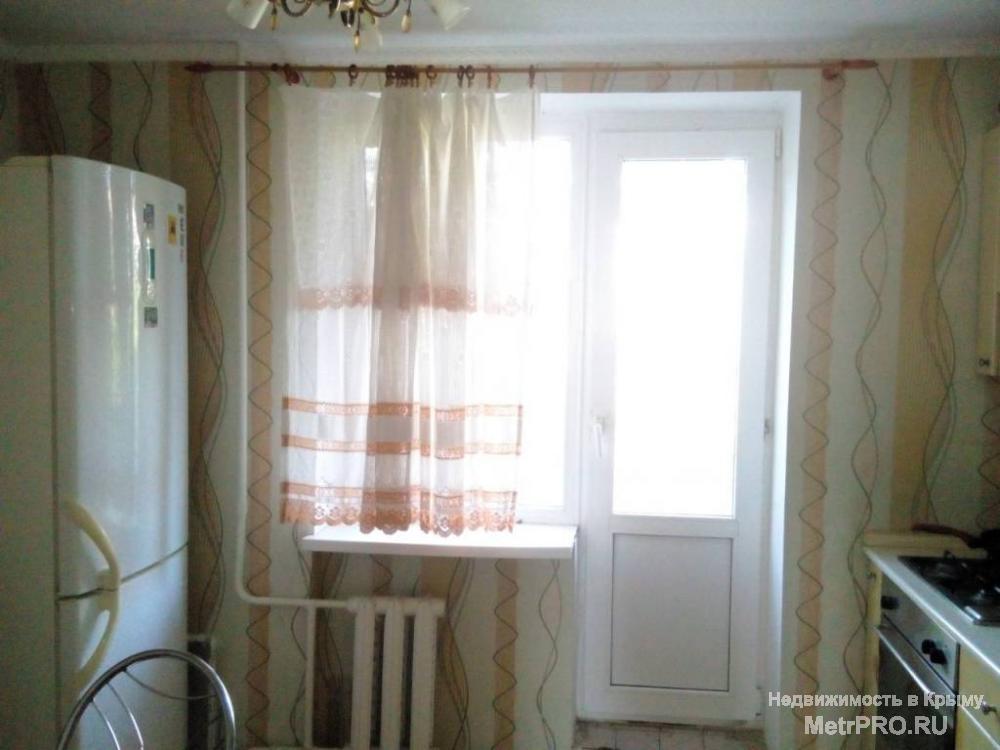 Код объекта 11391550.    Продаётся трёхкомнатная квартира 76.1/40.4/9 кв. м на третьем этаже пятиэтажного блочного... - 7
