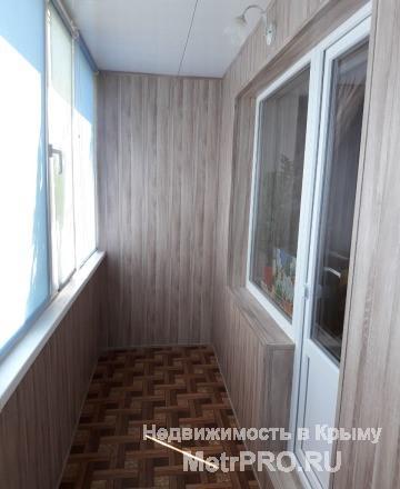 Код объекта 11391574.    Продаётся двухкомнатная квартира 52/25/8 кв. м на 1 этаже 2-этажного кирпичного дома по... - 2