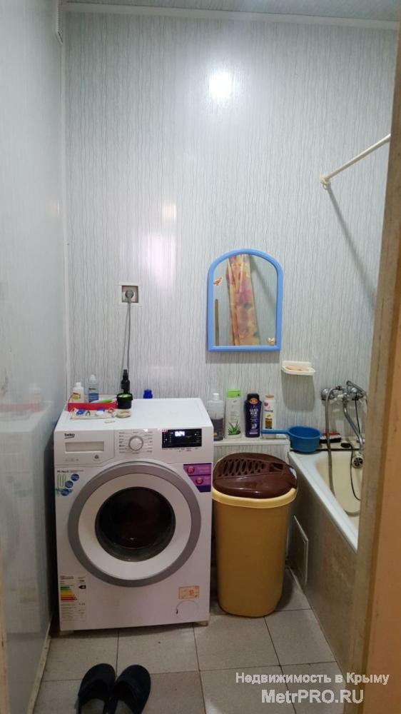 Код объекта 11391569.    Продаётся двухкомнатная квартира 67.1/34.5/12.3 кв. м на пятом этаже пятиэтажного блочного... - 1
