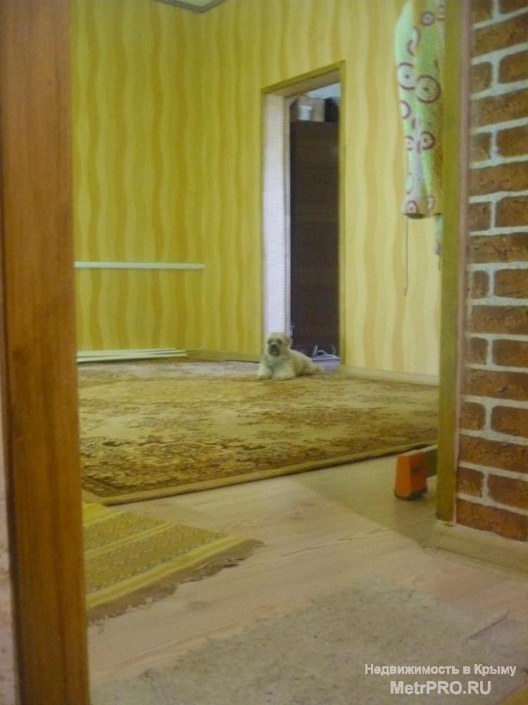 Код объекта 11391410.    Продаётся трёхкомнатная квартира 74/42/8 кв. м, расположенная в одноэтажном доме по улице... - 2