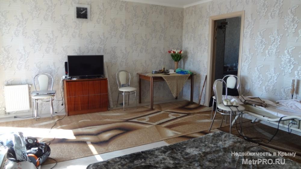 Код объекта 11391432.     Продаётся трёхкомнатная квартира 59/37.9/6.2 кв. м, расположенная на пятом этаже... - 3