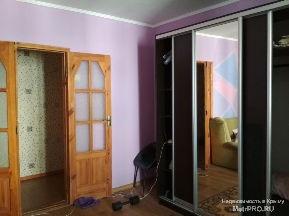 Код объекта 11391291.    Продаётся трёхкомнатная квартира 71.5/41.4/11 кв. м на четвёртом этаже пятиэтажного блочного... - 6