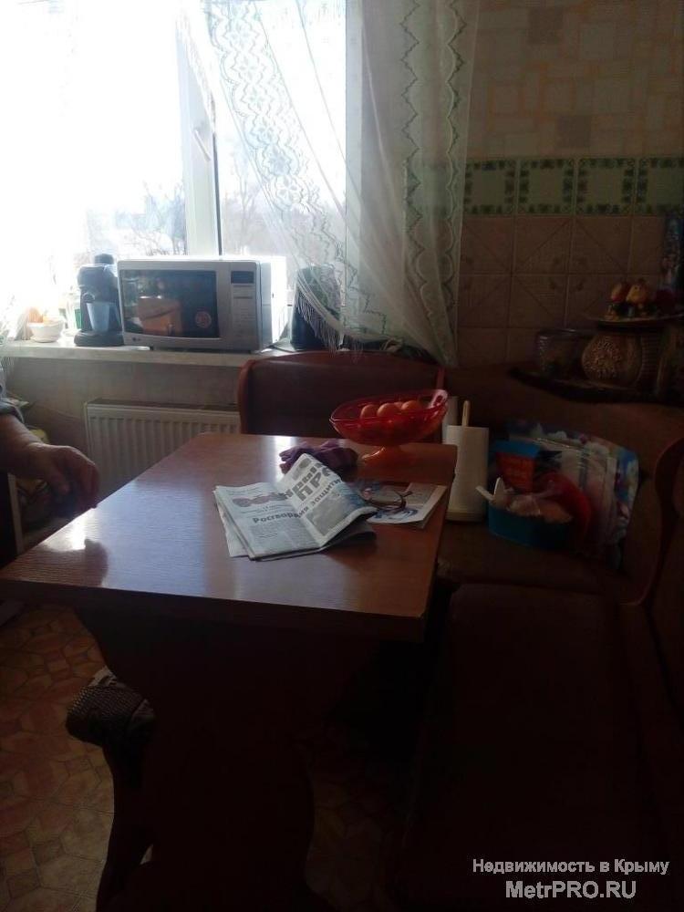 Код объекта 11391318.    Продаётся двухкомнатная квартира 48.3/30.2/10 кв. м на первом этаже пятиэтажного блочного... - 2