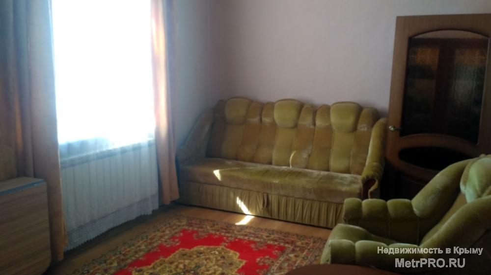 Код объекта 11391456.    Продаётся трёхкомнатная квартира 75/48/9 кв. м на втором этаже двухэтажного дома по улице...