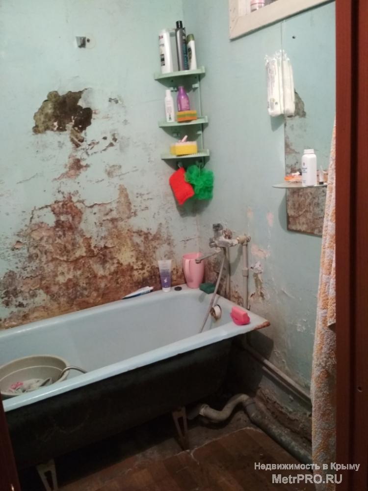 Код объекта 11391312.    Продаётся двухкомнатная квартира 54.5/28/8 кв. м на третьем этаже пятиэтажного блочного дома... - 1