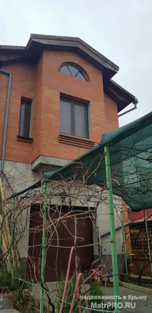 Продам готовый бизнес-гостевой дом в Коктебеле 298 кв.м на участке 824 кв.м. Гостиница расположена в центре...