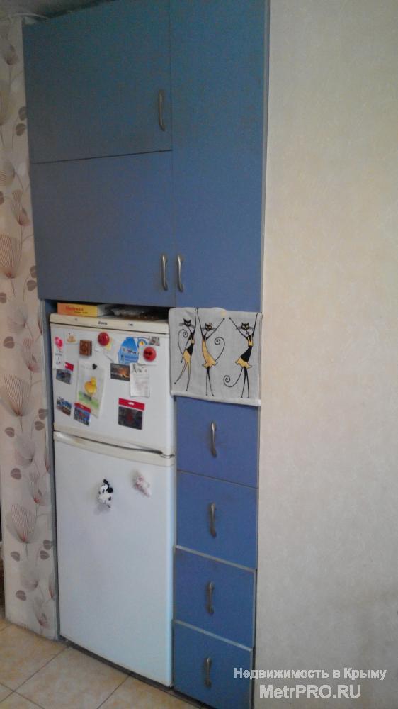 Код объекта 25228266.    Продам двухкомнатную квартиру 43.1/26/6.2 кв. м на пятом этаже пятиэтажного панельного дома... - 10