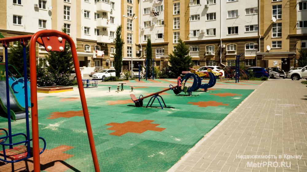 Срочно продам свою видовую четырехкомнатную квартиру в сданном доме в Севастополе! Античный проспект, 26. Новостройка...