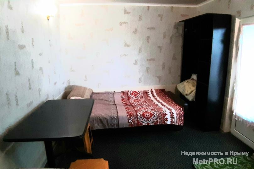 Гостевой дом в Симеизе. В нём есть 6 номеров которые состоят из 1-местной , 2-местной , 3-местной и 5-местной... - 8