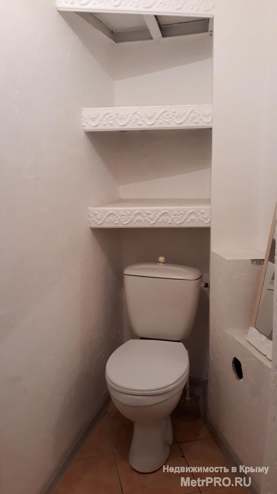 Продам 4к квартира с АГВ + гараж в Центре Севастополь . Дом из ракушка стены в целый камень Общая площадь квартира 89... - 3