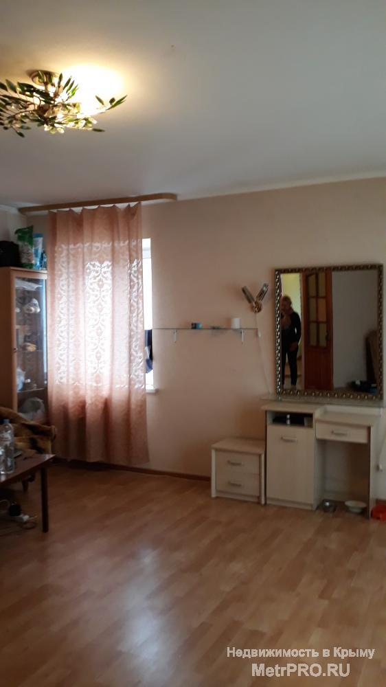 Продам 4к квартира с АГВ + гараж в Центре Севастополь . Дом из ракушка стены в целый камень Общая площадь квартира 89... - 4