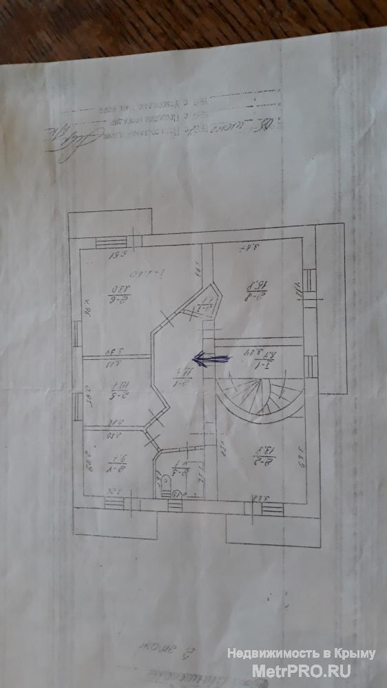 Продам 4к квартира с АГВ + гараж в Центре Севастополь . Дом из ракушка стены в целый камень Общая площадь квартира 89... - 12