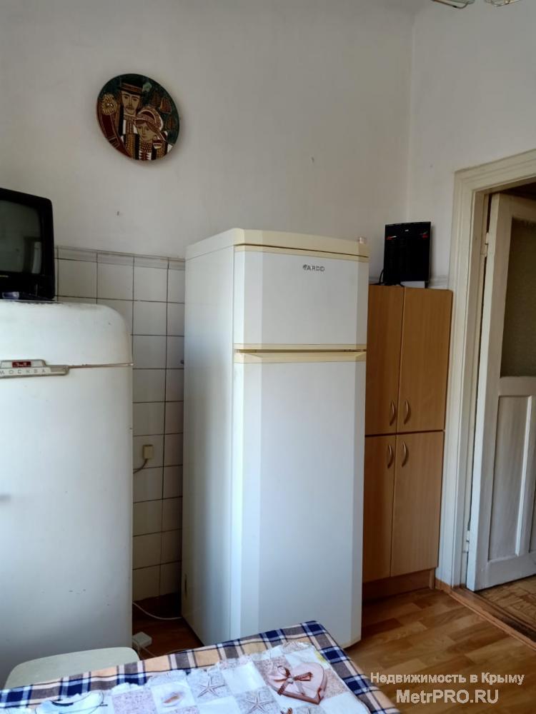 Продам 2к Сталинка в Симферополь район Симашка .Квартира в норм . состояние . Газовая колонка есть. Большая лоджия... - 3