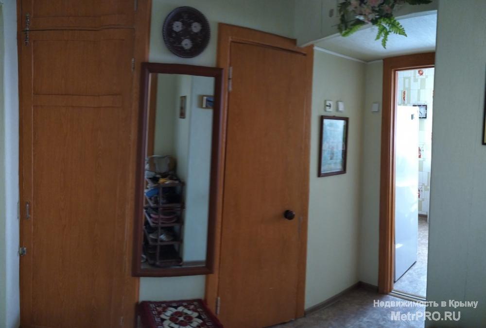 Продам однокомнатную малогабаритную Балаклава. С красивым видом на город и горы.  - отличное состояние  - удобная... - 3