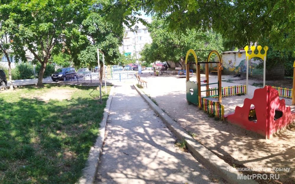 Продам однокомнатную малогабаритную Балаклава. С красивым видом на город и горы.  - отличное состояние  - удобная... - 5