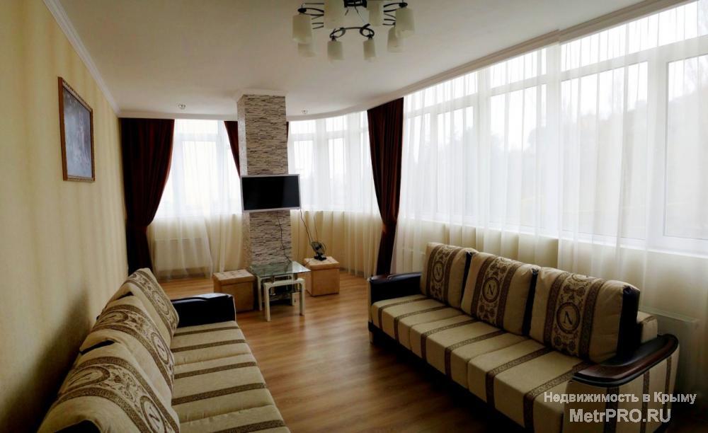 Продаётся 3-х комнатная на ЮБ Крыма, в г. Ялта по ул. Радужная, д. 2. 1 этаж - 6 этажного дома.  Общая площадь: 111,9...