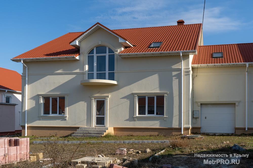 Продам новый двухэтажный коттедж в поселке Резервное, в 30 минутах езды от Севастополя.  На земельном участке 10... - 3