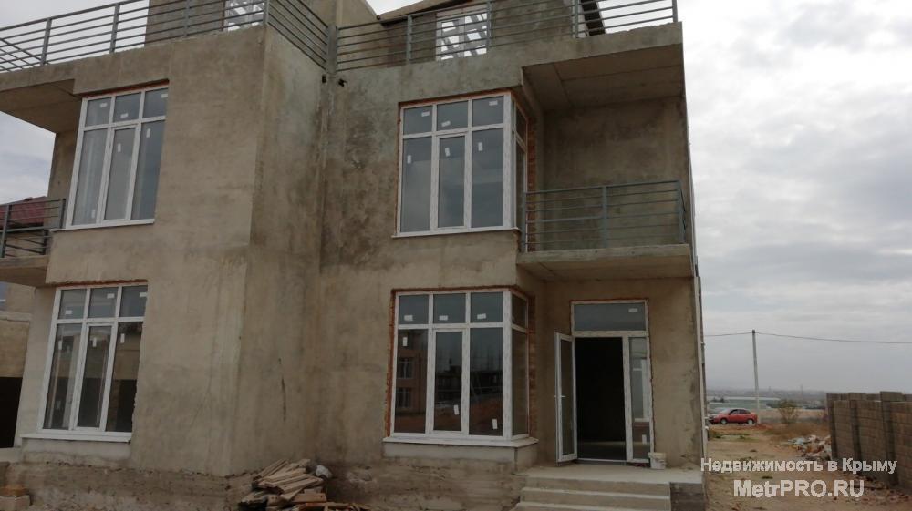 Продам двухэтажный таунхаус с террасой на крыше. Коттедж расположен на берегу моря в Казачей бухте. С террасы... - 5