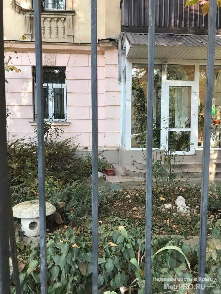 Сдам 3-х комнатную квартиру общей площадью 55,4 кв.м. на ул. Набережная за главпочтамтом в трехэтажном доме на первом...