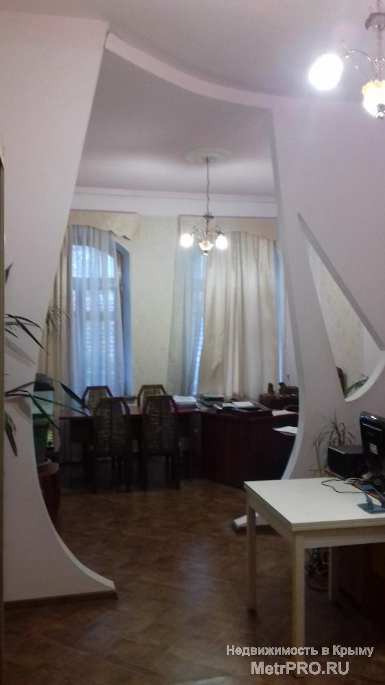Сдам на длительную аренду квартиру в центре города ул. Гоголя/ ул. Кирова на 2 этаже общей площадью 63 кв. м. ....