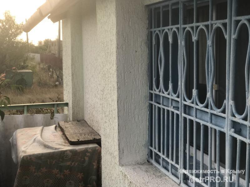 Продается в Керчи дачный участок вместе с дачей. Общая площадь 844 кв.м.  Дача находится в районе  Семи ветров.  В  6... - 16