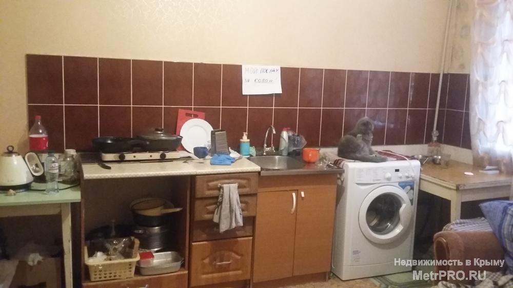 Продаются две смежные комнаты на Бирюзова. Комнаты расположены на 1этаже 5этажного дома, с отдельным выходом на... - 6