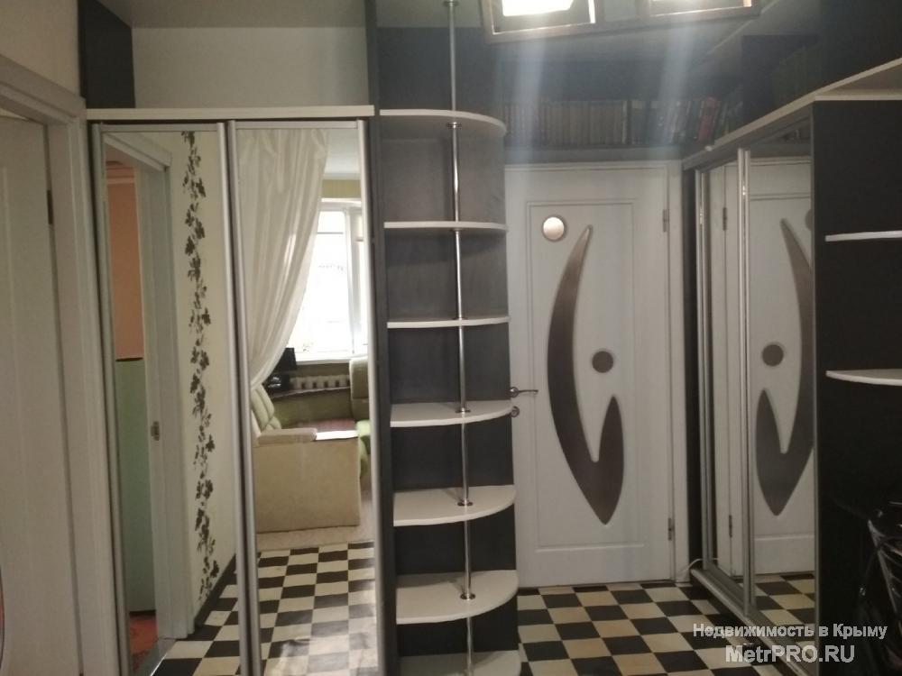 Продается очень красивая, трехкомнатная квартира в одном из лучших районах города Севастополя - на ул. Репина, у... - 2