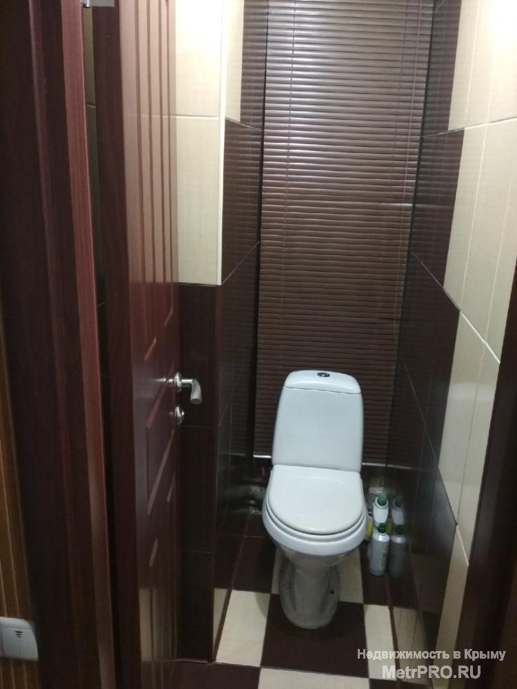 Продается очень красивая, трехкомнатная квартира в одном из лучших районах города Севастополя - на ул. Репина, у... - 8