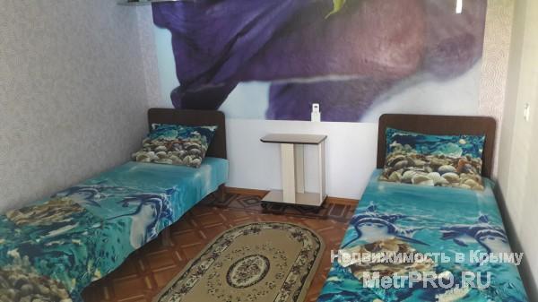 Аренда / Гостиничные номера, ФЕОДОСИЯ, Андреевский переулок, 600 р. Лето в Крыму - это лето в Феодосии! Уютные 2-3-местные номера со всеми удобствами и Wi-Fi, милый дворик, радушный... - 9