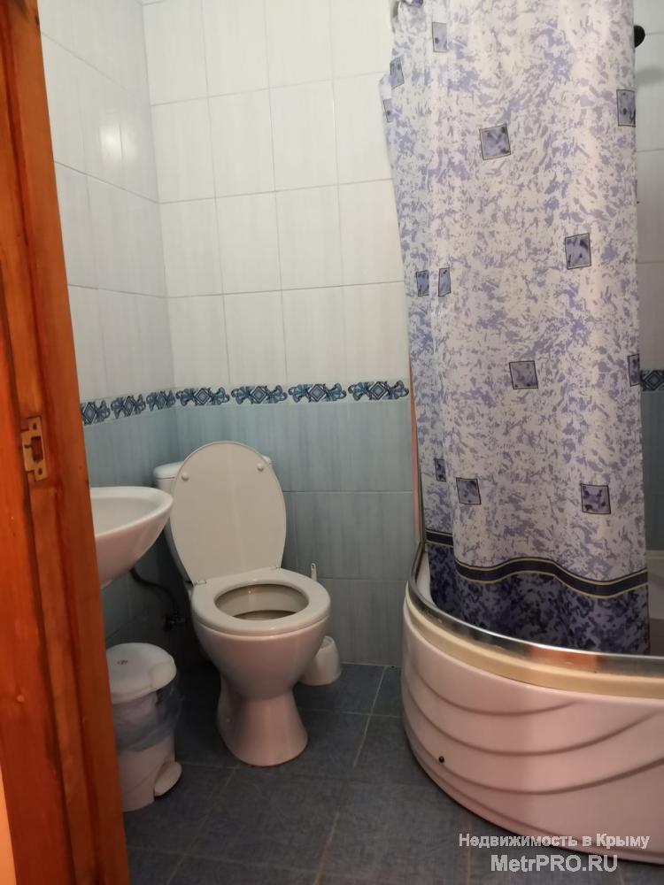 Продам гостиницу на 18 номеров в пригороде Евпатории Заозерном. Общая площадь 350м2.  Участок 15 соток. Расстояние к... - 17