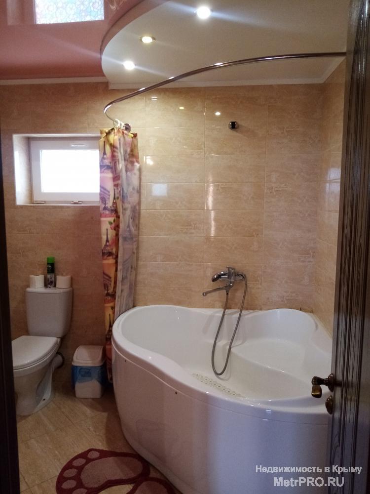 Продам 3х этажный  дом с видом на море в Пригороде Евпатории Заозерном, Песчанка.  Общая площадь дома 162м2, кухня... - 4