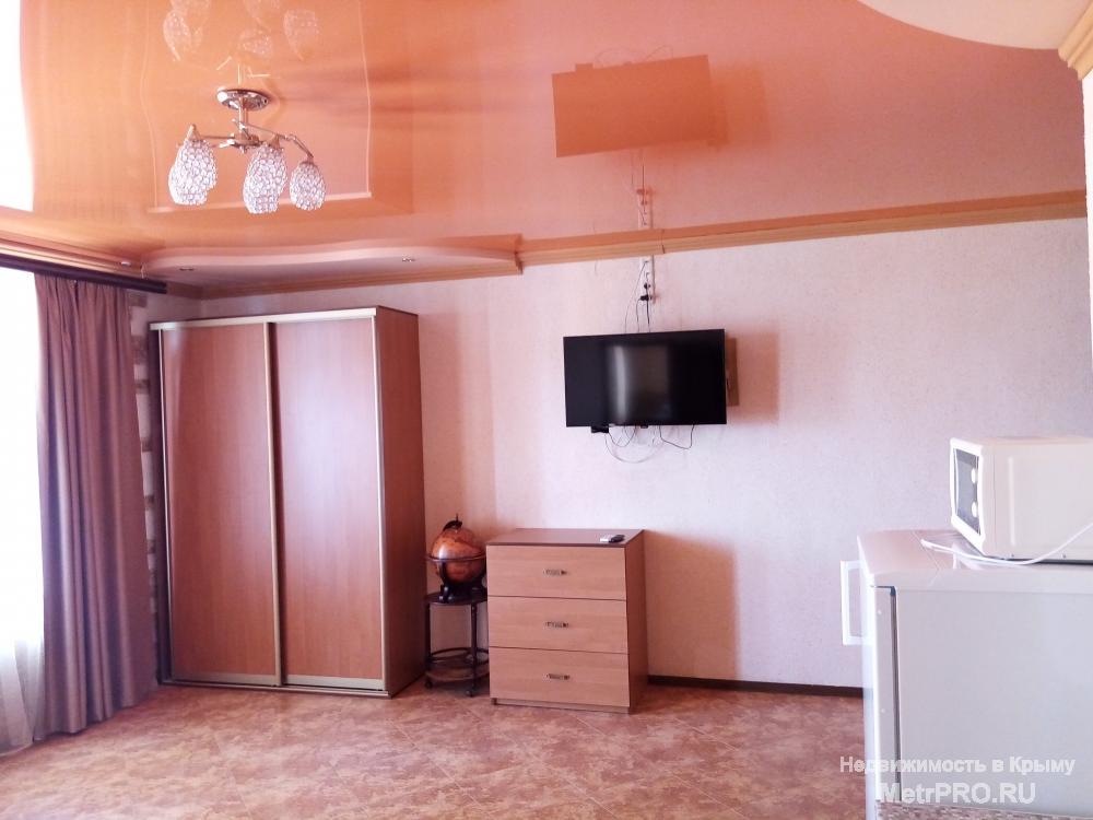 Продам 3х этажный  дом с видом на море в Пригороде Евпатории Заозерном, Песчанка.  Общая площадь дома 162м2, кухня... - 9