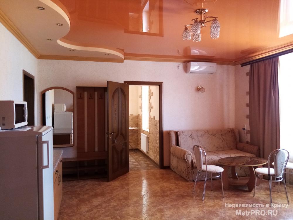 Продам 3х этажный  дом с видом на море в Пригороде Евпатории Заозерном, Песчанка.  Общая площадь дома 162м2, кухня... - 10