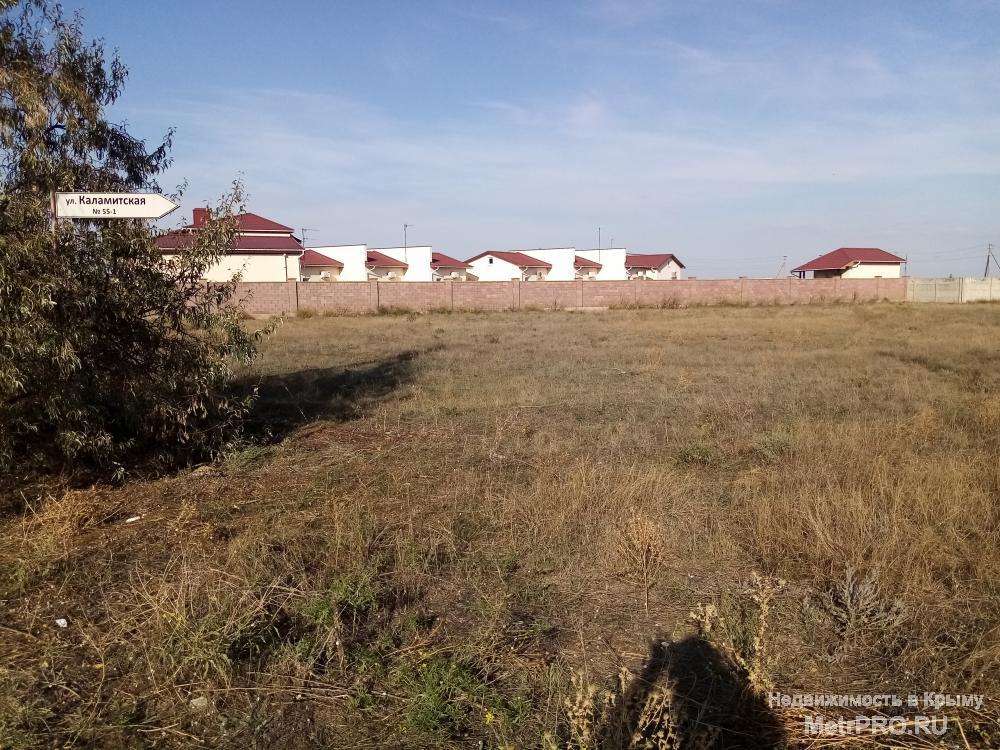 Продам участок 15 соток в пригороде Евпатории Заозерном, район Маяка. Назначение земли ИЖС.  Участок угловой, прямой...