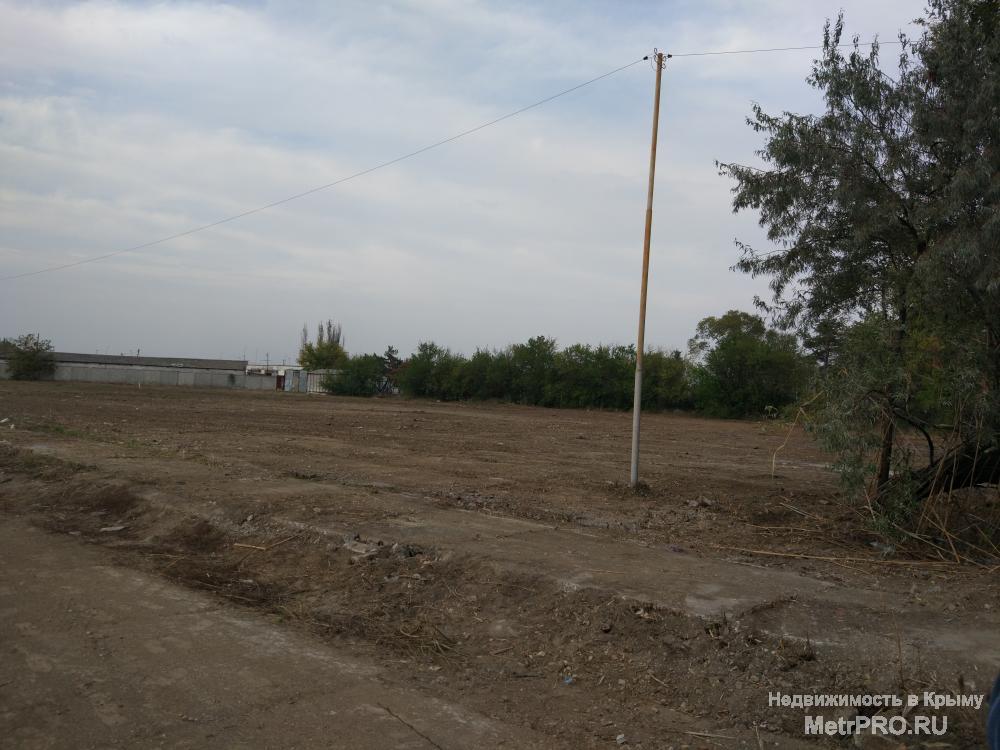 Продам земельный участок 10 соток под ИЖС в границах г. Феодосия, граничит с  базой отдыха 'Вымпел' в 150 м от моря.... - 2