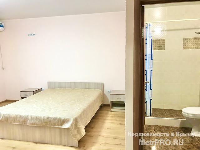 Продаётся – здание!   Общая площадь двух зданий = 530 кв.м.  Одно этажное здание:  4 номера  Двух и трёх этажное... - 7