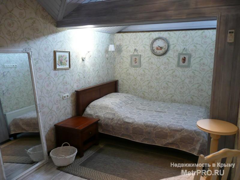 Сдам посуточно свою квартиру-студию(без посредников) в курортной части Евпатории (пр-т Ленина). В квартире 2 комнаты... - 2