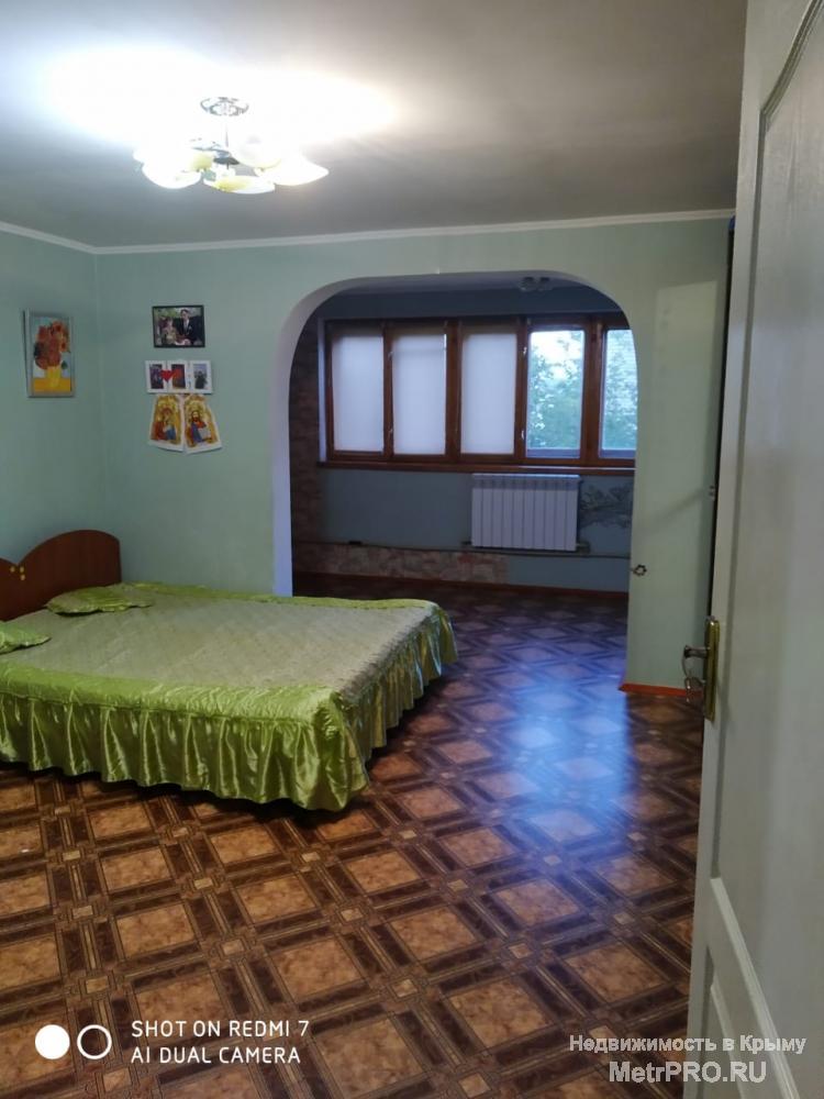 Продам двухэтажный дом в районе Белого Бассейна. Площадь дома 240 м.кв., участок 5,9 сотки. В доме расположены 6... - 3